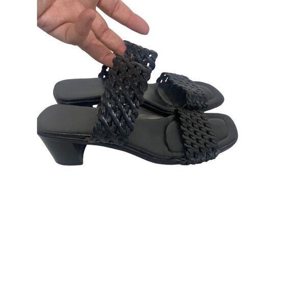Unisa Braided Black Leather Sandal Slides - Picture 12 of 13